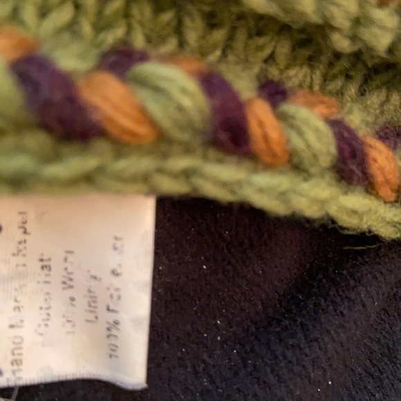 100% wool hand knitted hat with fleece liner. - Picture 2 of 4